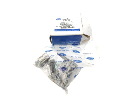 FORD C-MAX 07-10 ВСТАВКА ЗАМКА ПЕРЕДНІХ ДВЕРЕЙ 3M5A-R220K51-AG