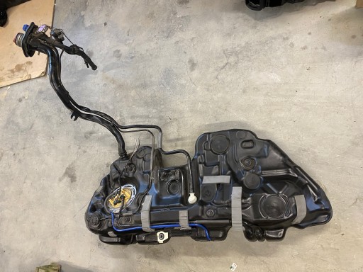 350D - Топливный бак бак W213 CLS W257 350 CDI 400D