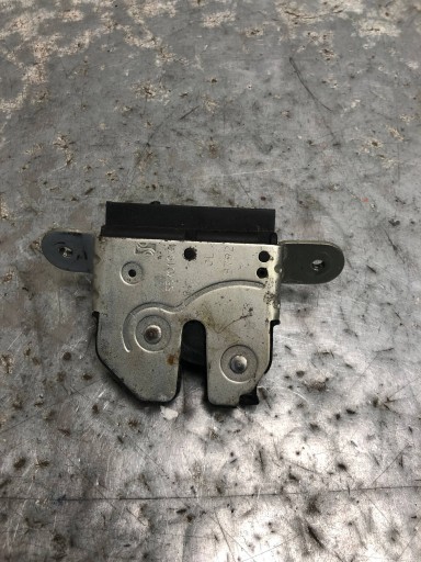 lock bonnet boot OPEL CORSA D 5D 55701971
