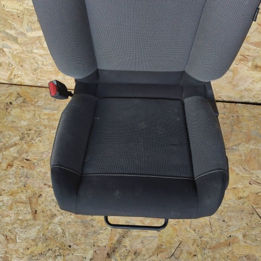 Sitz Fahrer Citroen C3 III