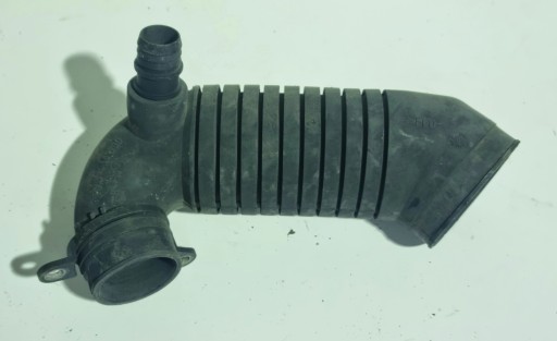 AUDI A4 PASSAT B5 trouba hadice intercoolera 8D0129615
