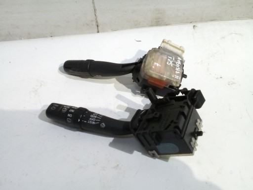Toyota Avensis II T25 Commandes Commodo phares