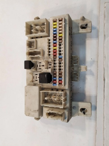 PPH3680 - Блок запобіжників volvo v50 s40 ii