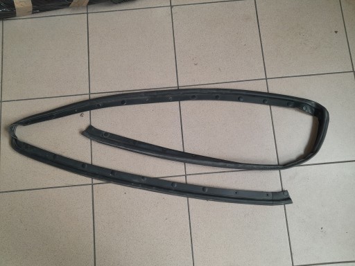 68103103 - JEEP CHEROKEE TRAILHAWK KL V 2015 ГУМА ПРОКЛАДКА КАПОТА 68103103AA