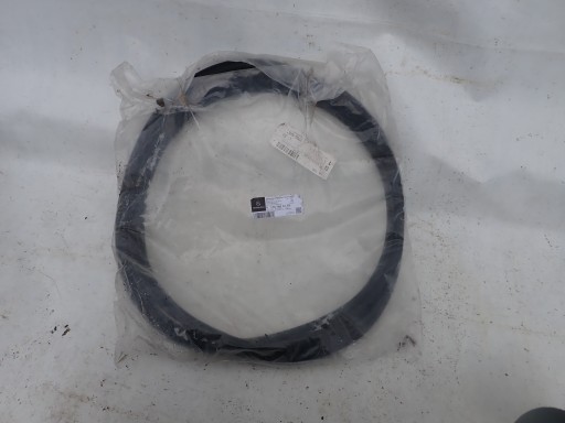A1767400178 - MERCEDES A-Class W176 прокладка крышки багажника
