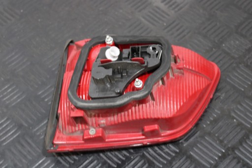 light bonnet left rear part VW TOURAN 1T3 1T0 LIFT