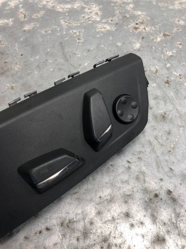 panel ovládání sedačka levý předek BMW F10 LCI 9302291
