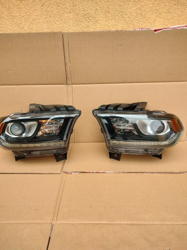 Dodge durango 18- ксеноновые фары