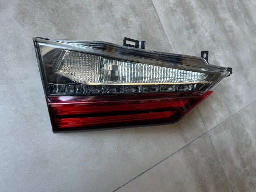 Lexus rx 350 15-19 лівий задній ліхтар в люк