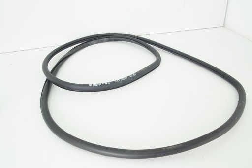 УЩІЛЬНЕННЯ ПЕРЕДНЬОЇ ПРАВОЇ ДВЕРІ TOUAREG 4.2 І 7L 04