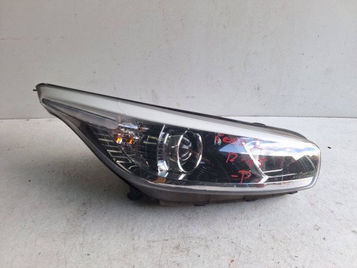 KIA CEED II 12-15 light right UK-ANGLIK 92102-A2040