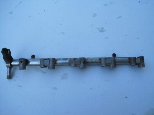 injection ramp RANGE ROVER EVOQUE 2,0i BB5E-9F797-BC