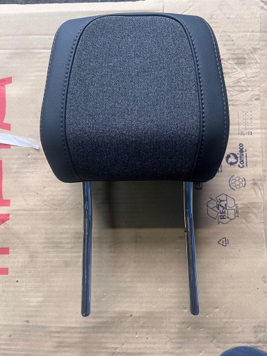 40 PEUGOT 508 II ПОДГОЛОВНИК ПЕРЕДНИЙ ПРАВЫЙ ПОЛОВИНА КОЖА