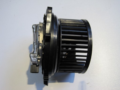 ventilátor kúrenia 1EA820021A