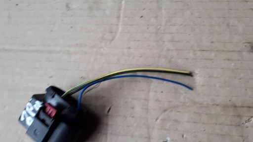 A4 B9 8W connecting spoiler KOSTKA 4H0973717B A5 8W Q5
