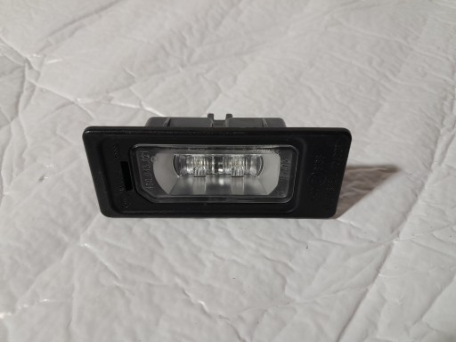 AUDI A3 S3 8V OSWIETLENIE light signs REJESTRACYJNEJ 4G0943021
