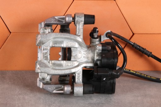 MINI F54 F55 F56 F57 caliper brake left rear 34/280/10 8831987 3928 km!