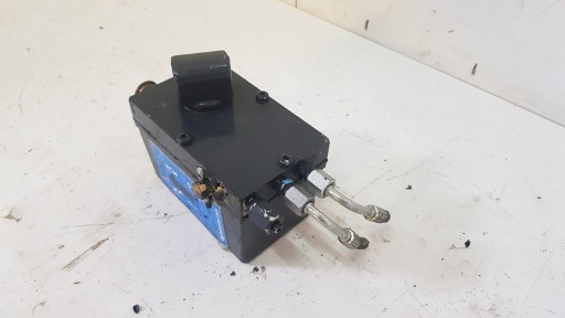 Насос підйому кабіни iveco eurocargo 504172822