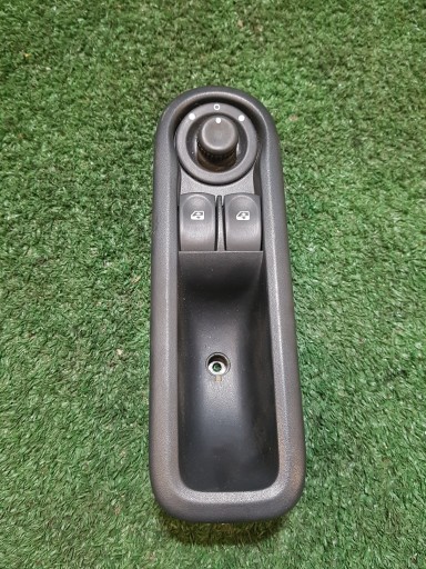 control panel of the window driver´s RENAULT TWINGO 2 8200356515B