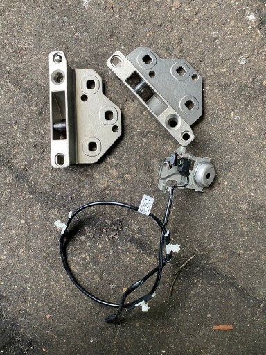 7290348 7290347 - 7 BMW 4 F33 F83 опорная плита крыши L R