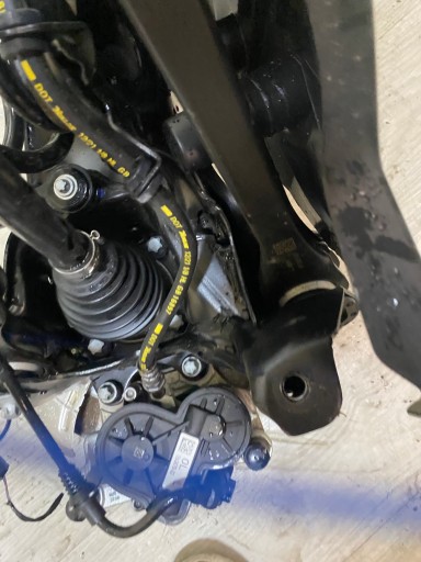 BMW 1 F40 Achsschenkel Radnabe Radlager Querlenker Antriebswelle links heck