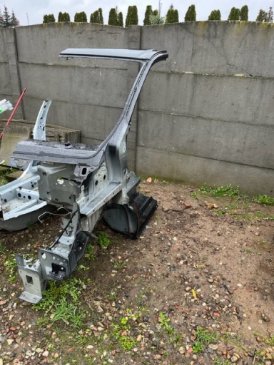 ПЕРЕДНЯЯ ЧЕТВЕРТЬ ЛЕВАЯ RENAULT TRAFIC III LIFT