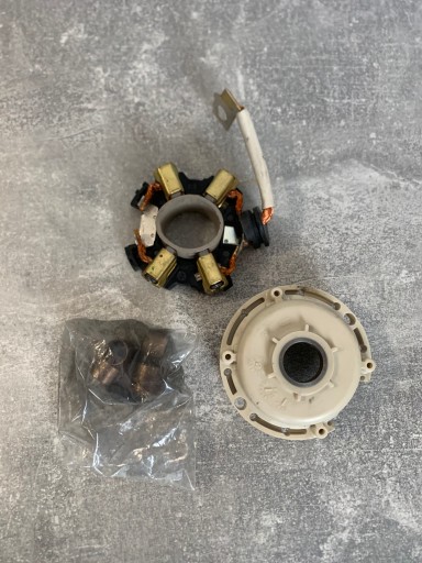 1 007 - Щіткотримач щіткотримач vw transporter bosch 1007010055