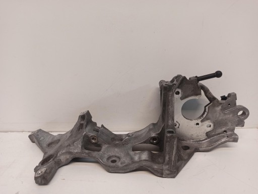 AUDI A6 C7 лапа генератора 04L903143B