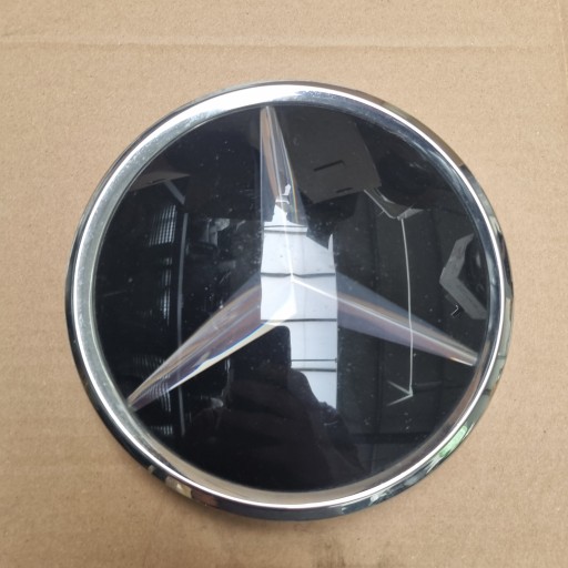 1648800411 - ПОШКОДЖЕННЯ ЕМБЛЕМИ ЗІРКА MERCEDES A1648800411