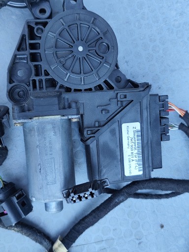 7H1959801A, - Vw t5 склопідйомник (механізм відкриття вікна) драйвер 7h1959801a