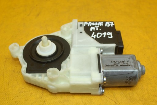 3AA959704B 4019 - Электродвигатель контроллера правого заднего стекла vw passat b7 3c8959705 c12938 101