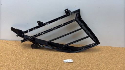 LAMBORGHINI URUS FL LIFT PERFORMANTE left grid of a bumper PAK8/13MM