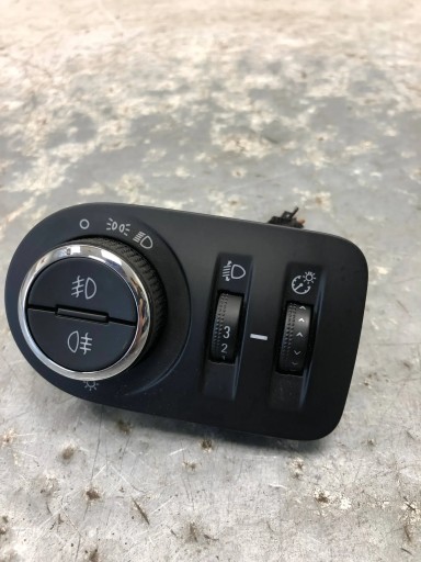 light switch OPEL CORSA E 13470445