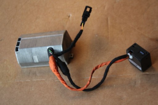 ИНВЕРТОР НАПРЯЖЕНИЯ VW ATLAS 115V 150W 3CN907155