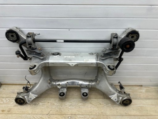 BMW 7 G11 G12 subframe axle beam rear part 6896422