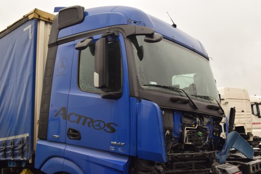 КАБІНА MERCEDES ACTROS MP4 STREAM SPACE