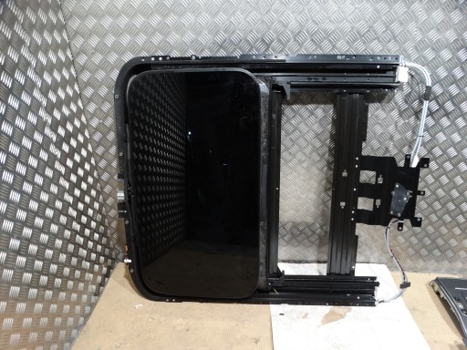 IDEALNY SCHIEBEDACH AUDI A8 D4 1