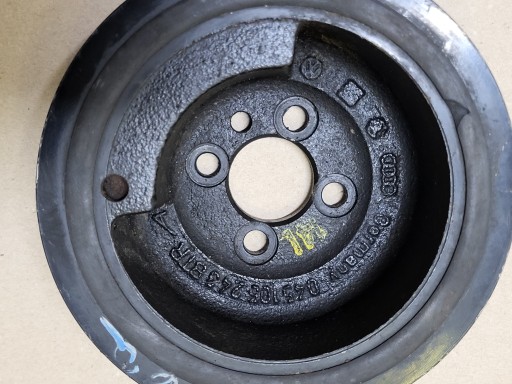Riemenscheibe der Kurbelwelle KORBOWEGO VW POLO IV 6Q 9N 1.4 TDI SEAT SKODA FABIA und OE