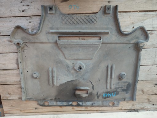 cover cover lower of the engine AUDI A4 B8 A5 8T Q5 8R 8K1863822J
