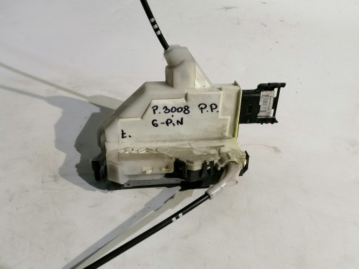 Peugeot 3008 and lock right front 6 PIN
