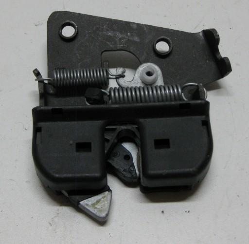 BMW 5 G30 3.0D 19R lock KANAPY left rear part 7112863