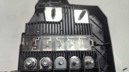 Module fusibles OPEL CORSA F