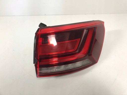 TOUAREG III light right rear part W fender 760945096