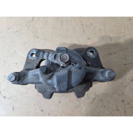 Toyota Auris II E18 caliper brake front right (B8)