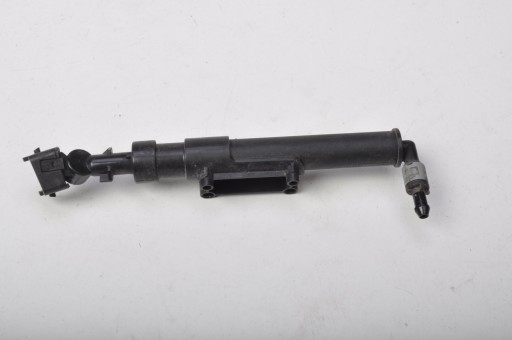 VOLVO V70 III Омивач насос правий 31294175