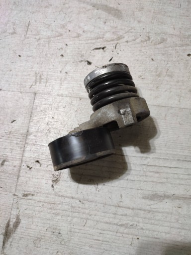 Mercedes-Benz GLA W156 2015 Riemenspanner Spannelement alternatora