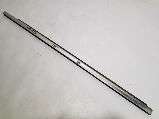 moulding door right front dust CHROM MERCEDES W251