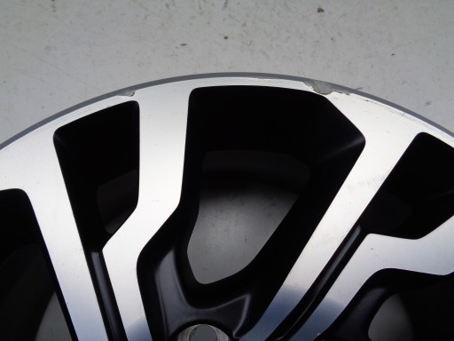 disk hliníkový TOYOTA 7,5JX17 ET30 6X139,7 NR 673 PC4570K001