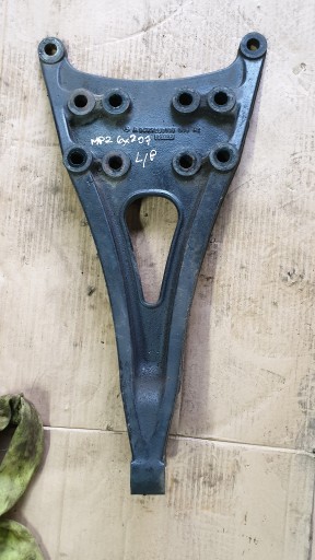 9463250109 - Actros mp2 mp3 axor atego 18t кронштейн стабілізатора задньої рами