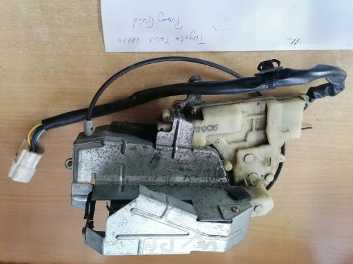 lock door right front TOYOTA YARIS VERSO